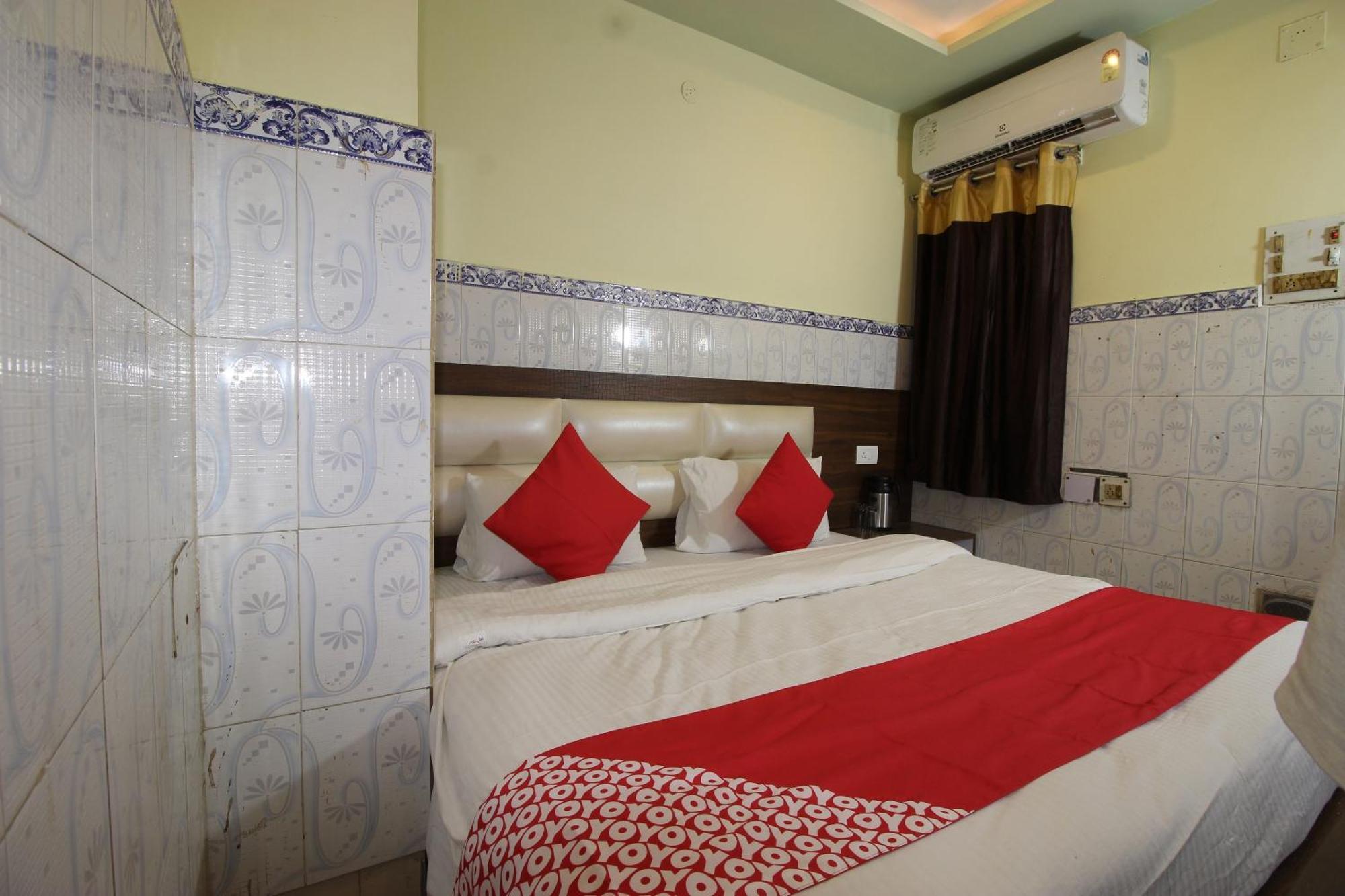 Hotel O Blue Diamond Варанасі Екстер'єр фото